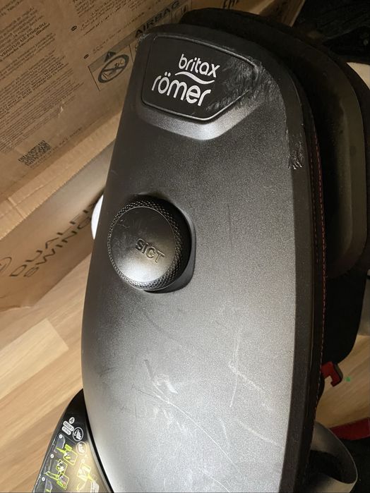 Автокресло BRITAX ROMER ADVANSAFIX IV R AIR 9 мес.-12 лет