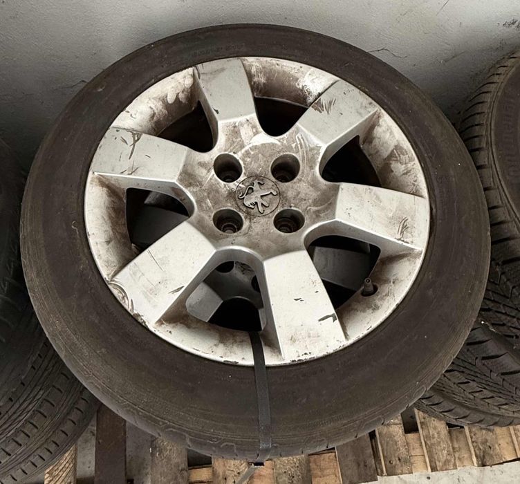 Conjunto de Jantes - PEUGEOT 5008