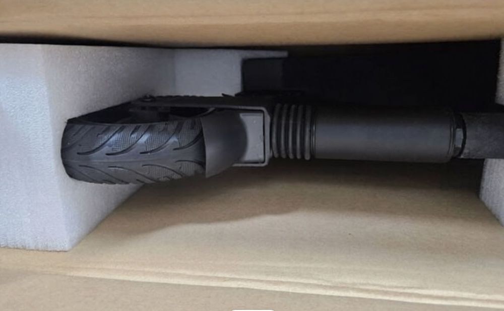 Trotinete eletrica (nova em caixa )