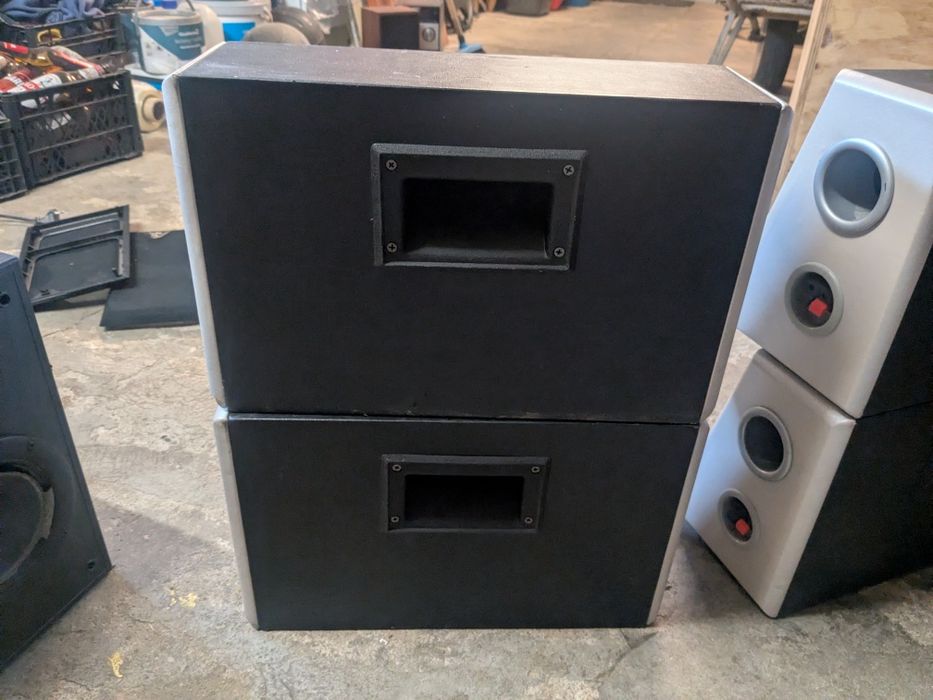 Kolumny głośnikowe 4 sztuki mocne