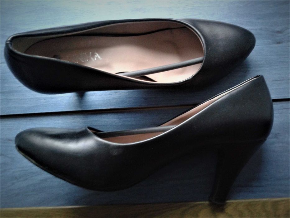 Czarne buty damskie