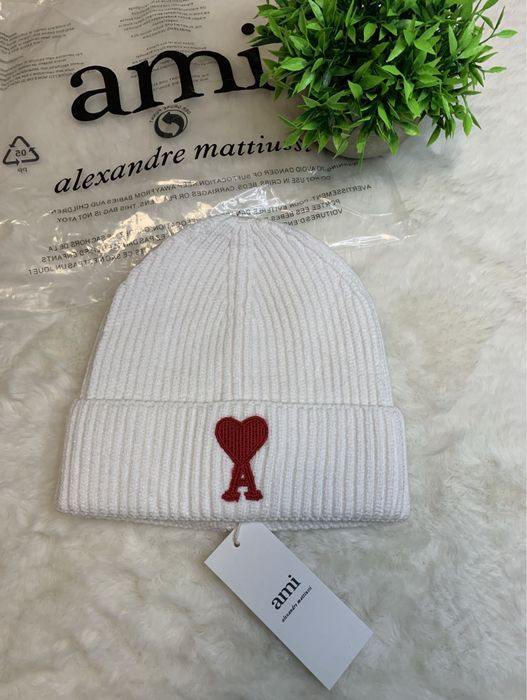 Шапка Ami біла