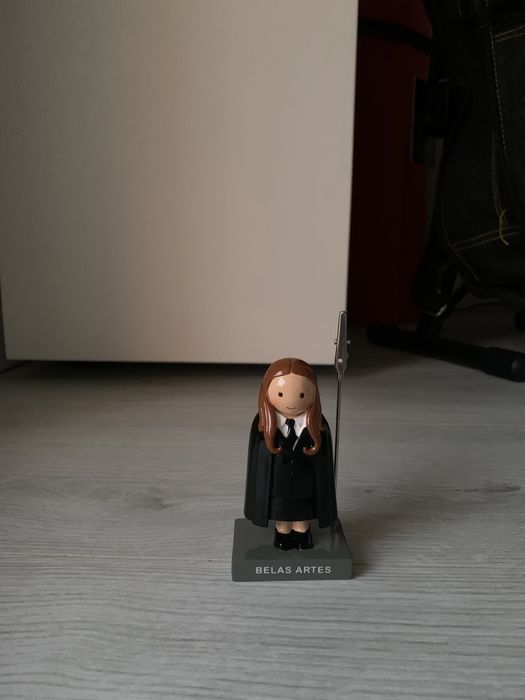 Boneca final curso (belas Artes) - Suporte foto