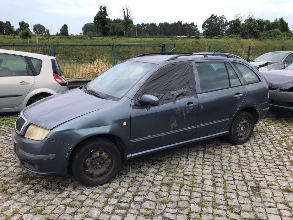 Skoda Fabia Break 1.2cc 2006 - Para Peças