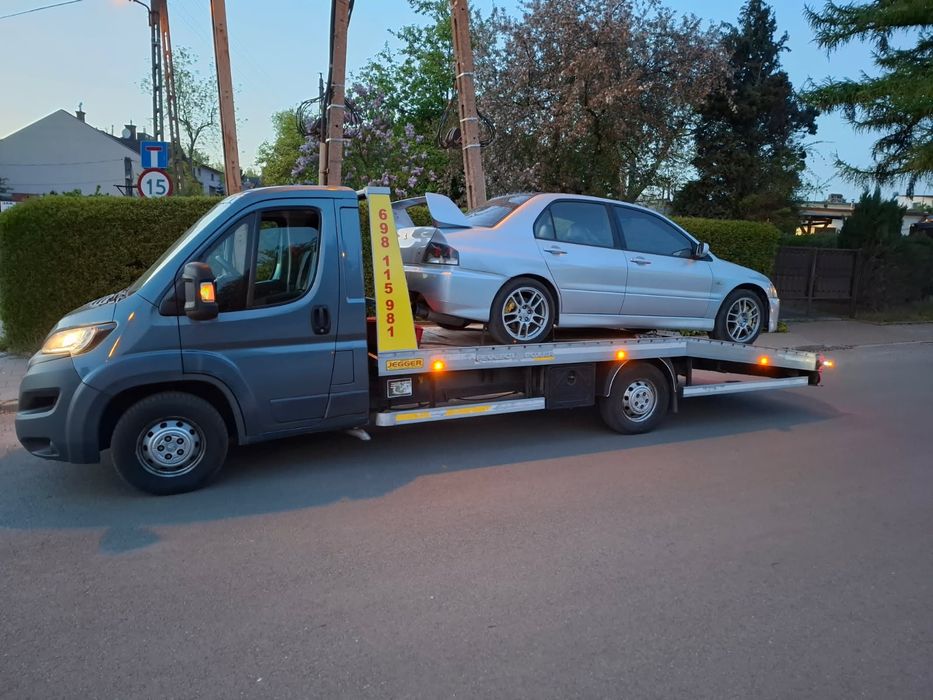 Auto Laweta Pomoc Drogowa Holowanie Transport Bełchatów Wadlew