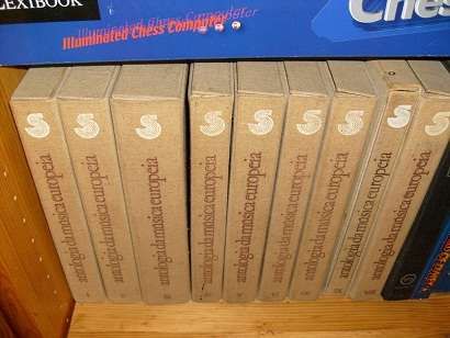 Vinil,Antologia da Musica Europeia nove volumes cerca de 80 LP,s novos