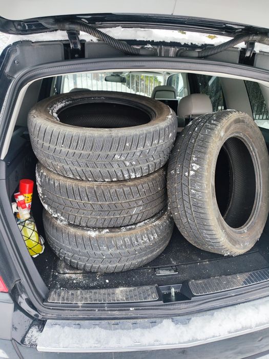 Komplet opon zimowych Barum  205/55/16