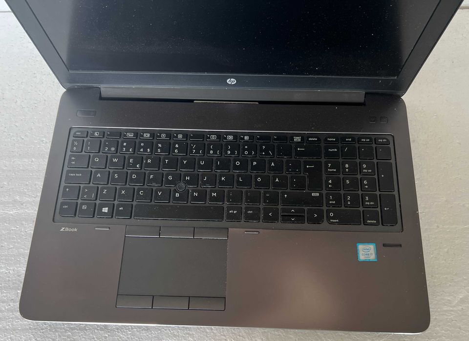 Laptop ZBook 15 G3 i7 16GB Ram SSD FHD QUADRO 4GB Win 11