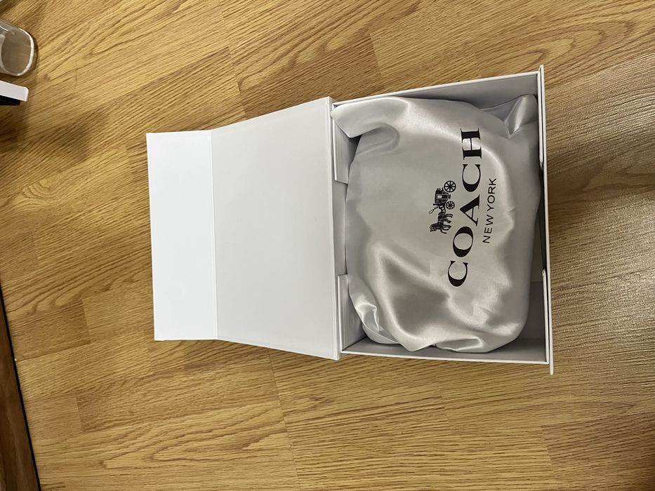 Продам сумку Coach