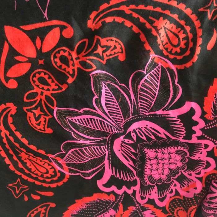 Lenço Desigual Rosa, Preto e Vermelho