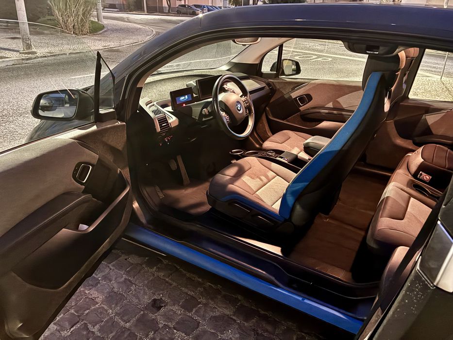 BMW i3 REX 2015 — Elétrico com extensor de autonomia