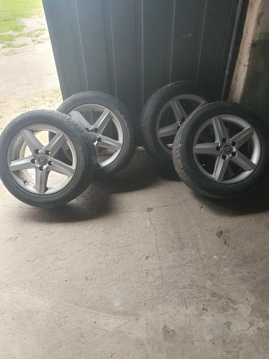 alufelgi 4 sztuki octavia 6.5J x 16H2  16 cali