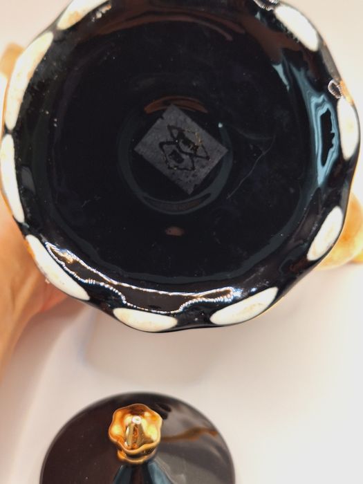 Czajniczek porcelanowy