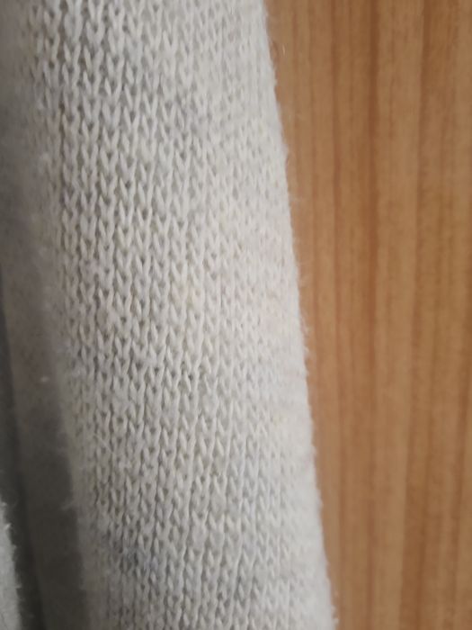 Sweter męski w serek