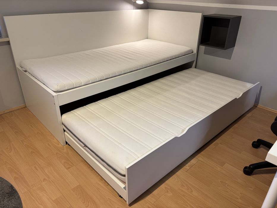 IKEA Łóżko podwójne z łóżkiem wysuwanym i materacami