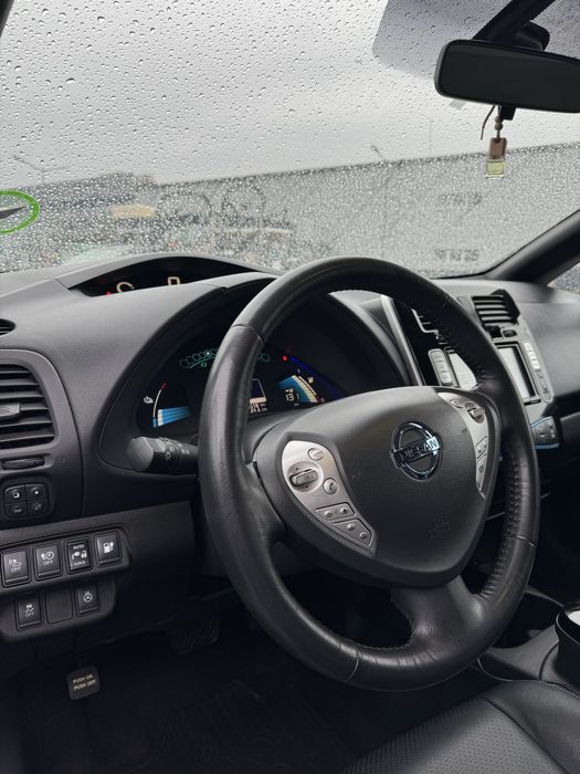 Nissan Leaf SL 2016 (топова комплектація)