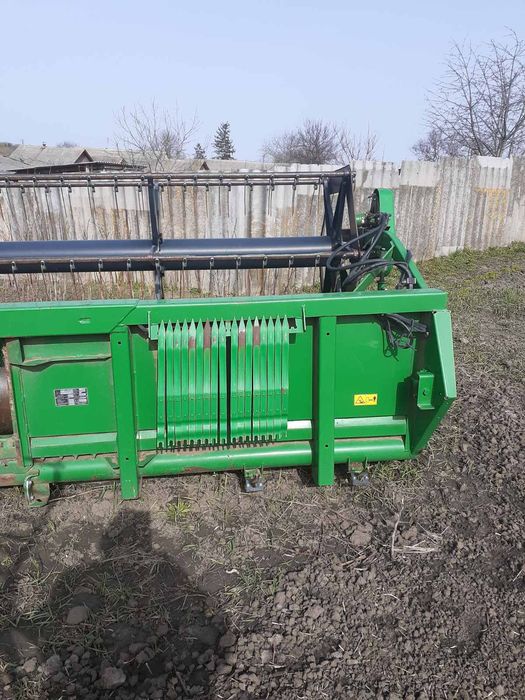 John Deere 618R/918F жатка.