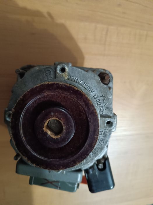 Електро двигатель двигун від пральної машини стиральной машины мотор