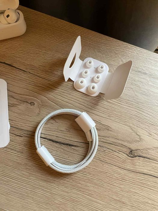 Sluchawki  AirPods Pro 2