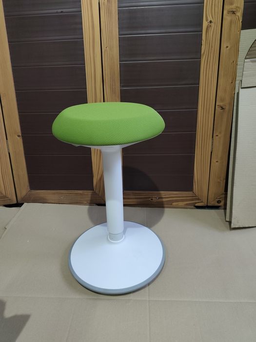 ergonomiczny hoker balansujący Spacetronik Zippy