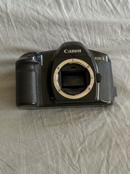 професійна плівкова фотокамера canon eos 1