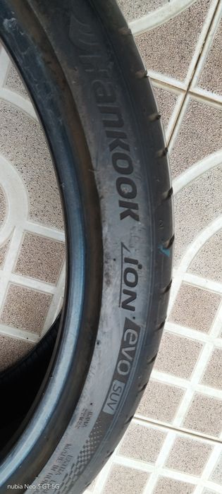Pneus 255/35/21 Hankook semi novos
