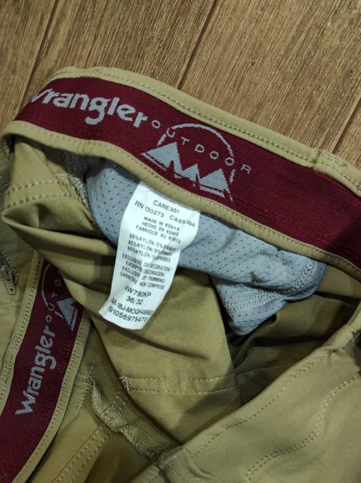 Штаны трекинговые карго соушел  Wrangler® All Terrain Cargo
