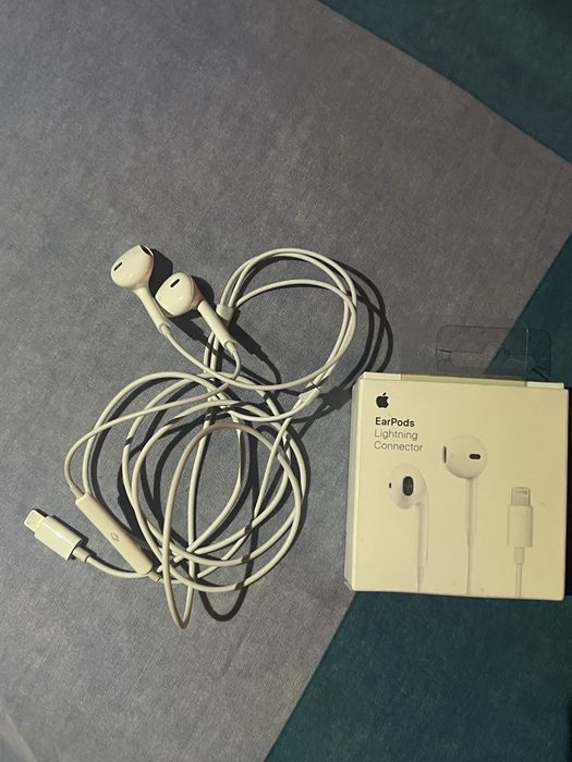 Earpods original apple lightning