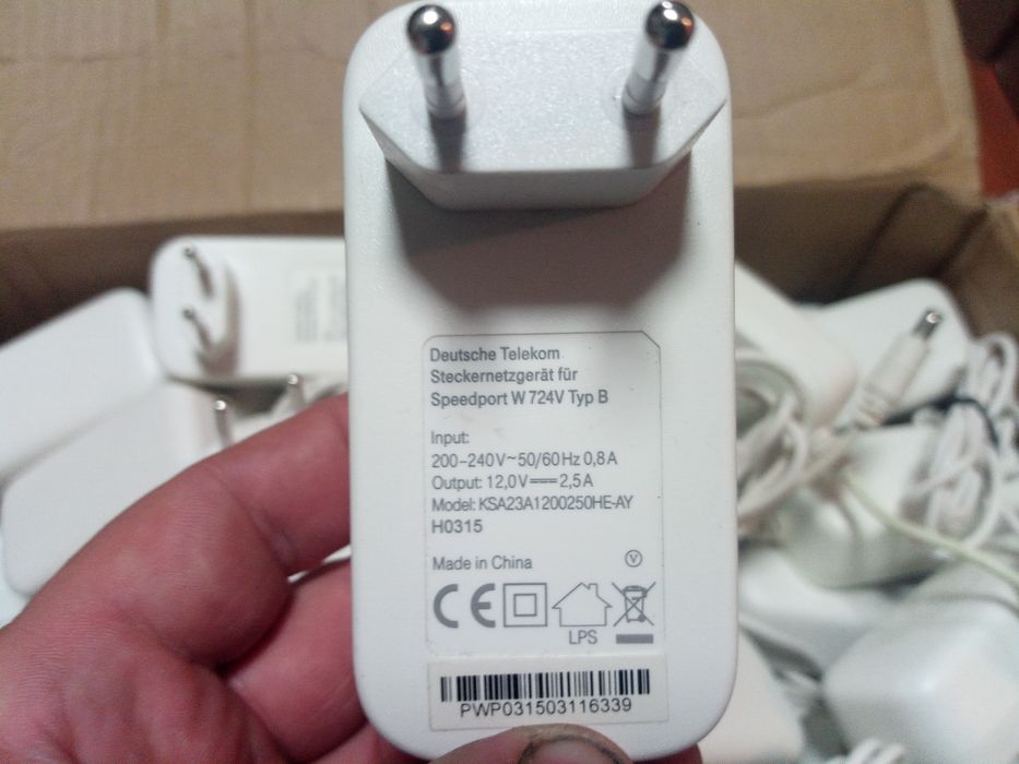 Електрошрот 30штук Блок питания Deutsche Telekom  12В 12V 2,5A 30W