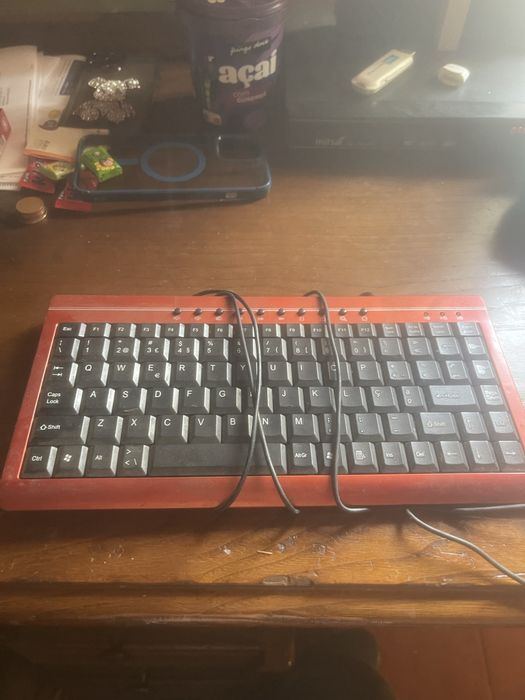 Teclado em bom estado