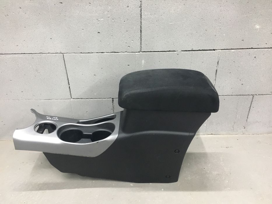 Подлокотник консоль тунель Outlander XL Оутлендер ХЛ Разборка