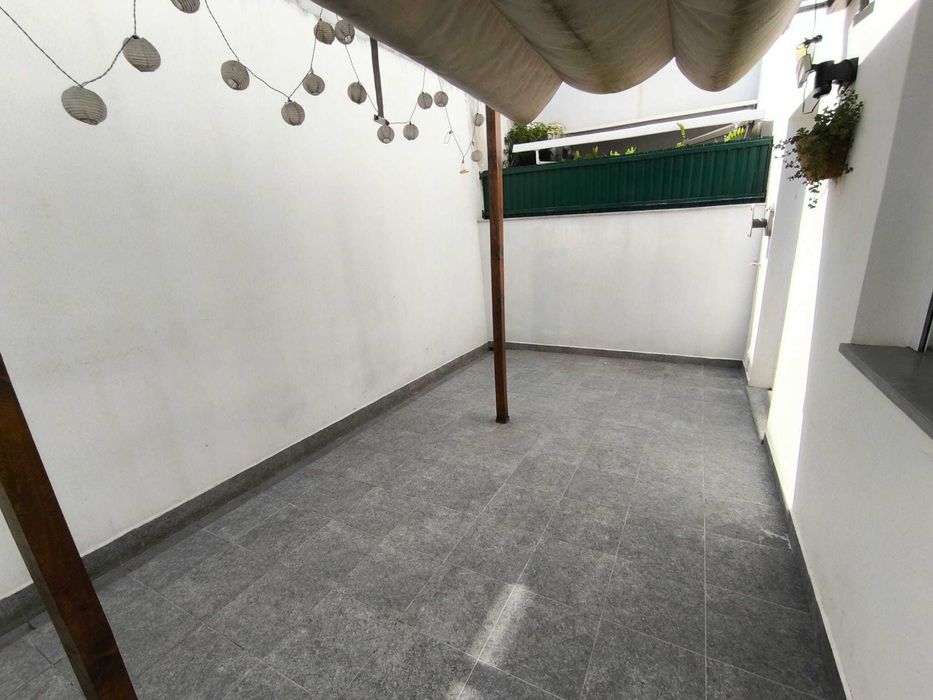 Arrenda-se apartamento T2 no centro histórico em setúbal