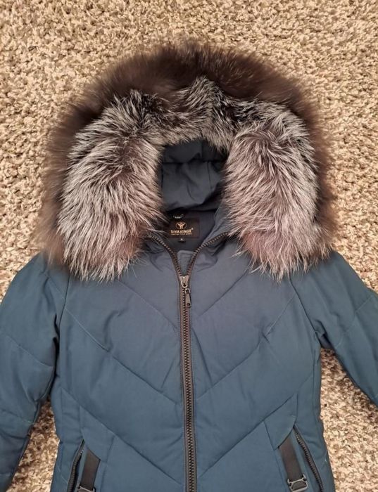 Зимова куртка жіноча