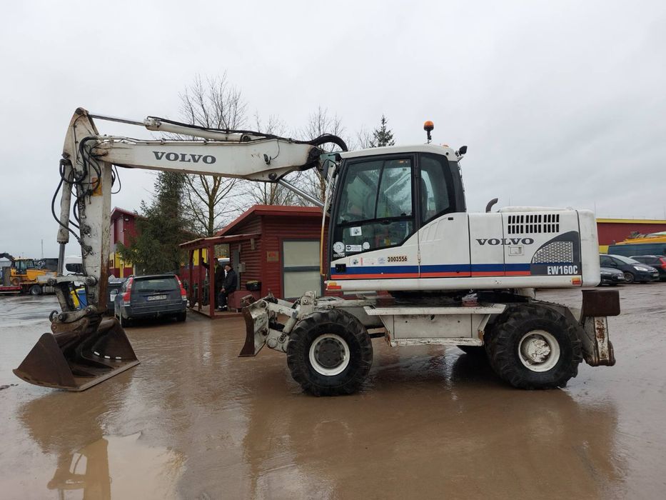 Продам колесный экскаватор Volvo Ew 160 c , 2011 г , 3 ковша