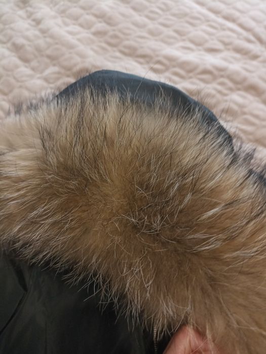 Парка зимова зручна та тепла