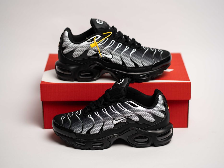 Женские кроссовки Nike Air Max TN (8 цветов) 36-41 размеры