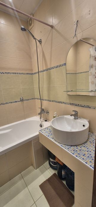 Продам 3-х комнатную, ул.Парковая,70м2, этаж газ