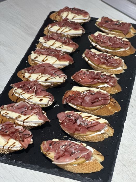 Кейтерінг, закуски, домашня їжа