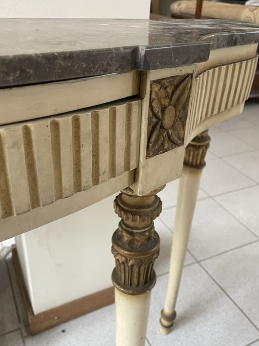 Mesa de apoio/entrada com pedra e gaveta