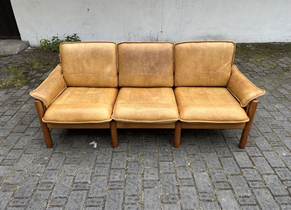 Mid century zestaw: sofa / fotel / podnóżek. Skóra bawola