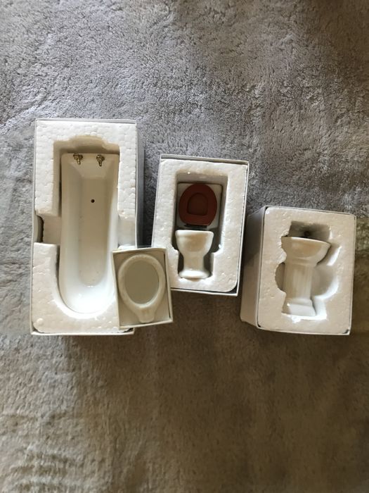 Меблі для лялькового будиночка міні-меблі в масштабі 1:12.