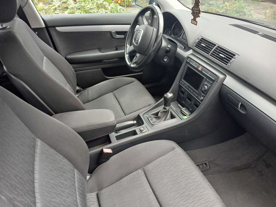 Samochod audi a4b7 kombi na sprzedaz