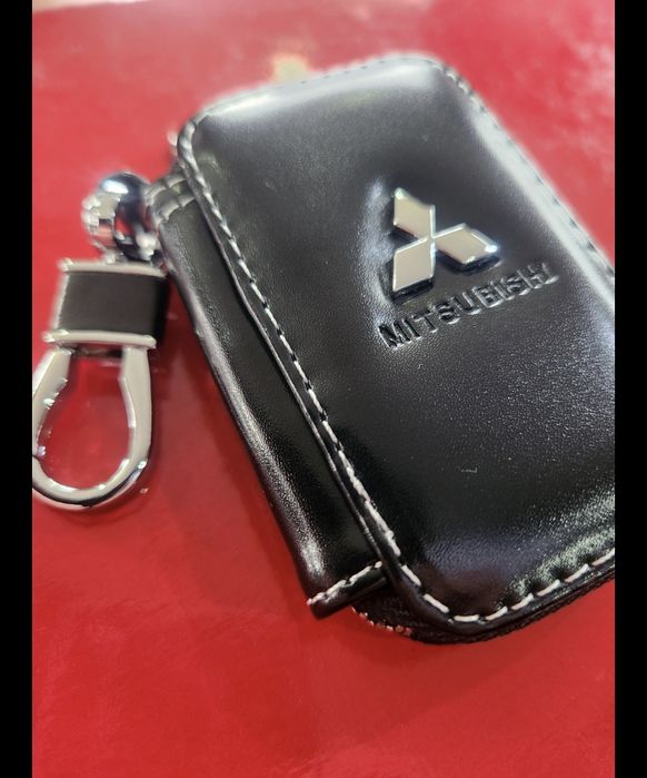 Mitsubishi - carteira, porta chaves. Novo