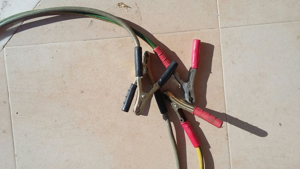 Cabos de bateria feitos apenas por encomenda