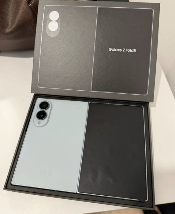 Samsung Fold 8 novo