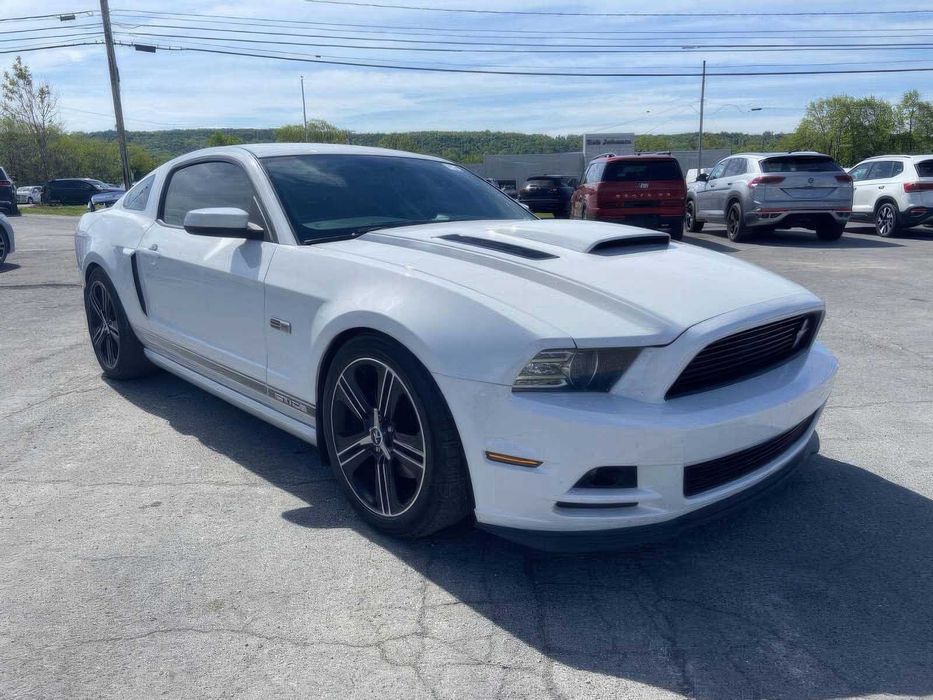 Ford Mustang      2014