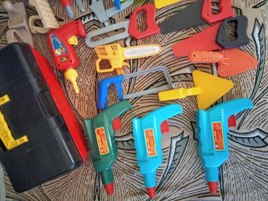 Іграшкові інструменти