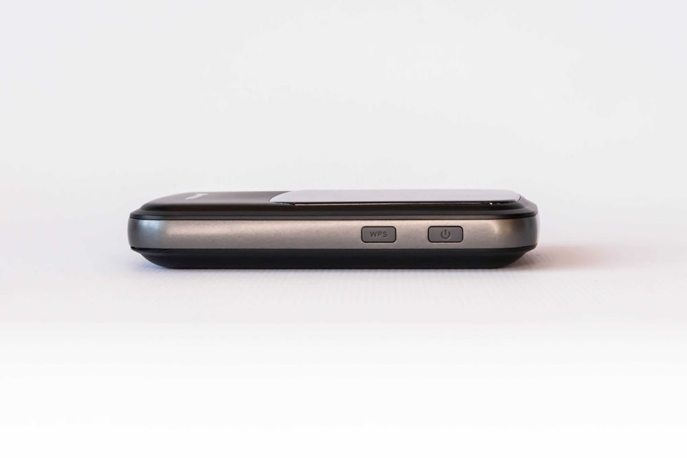 Кишеньковий 4G WiFi роутер SATELL F3000