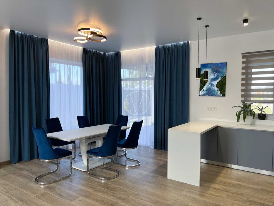 Продаю будинок 182 кв.м. з ремонтом та виходом на озеро, КМ Міжріччя