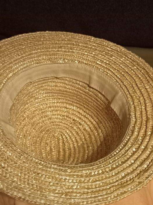 Шляпа из натуральной соломки новая